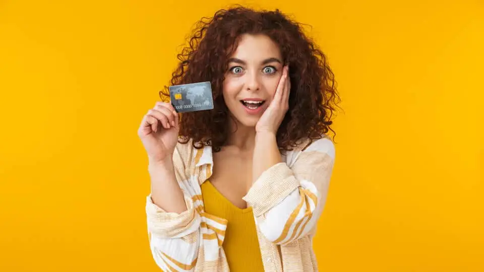 Carte de crédit en ligne sans justificatif